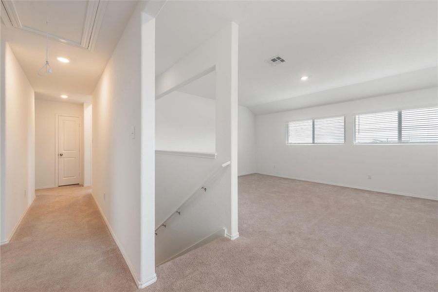 Spacious, unfurnished interior of a new home in Plum Creek North, Kyle (Image 21). Spacious, unfurnished interior of a new home in Plum Creek North, Kyle (Image 21).