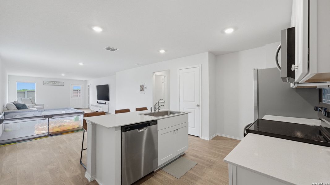 Furnished interior view inside a new home in Ladera, Luling (Image 19).