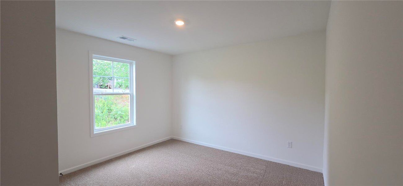 Spacious, unfurnished interior of a new home in Brownstone Park, Easley (Image 15).