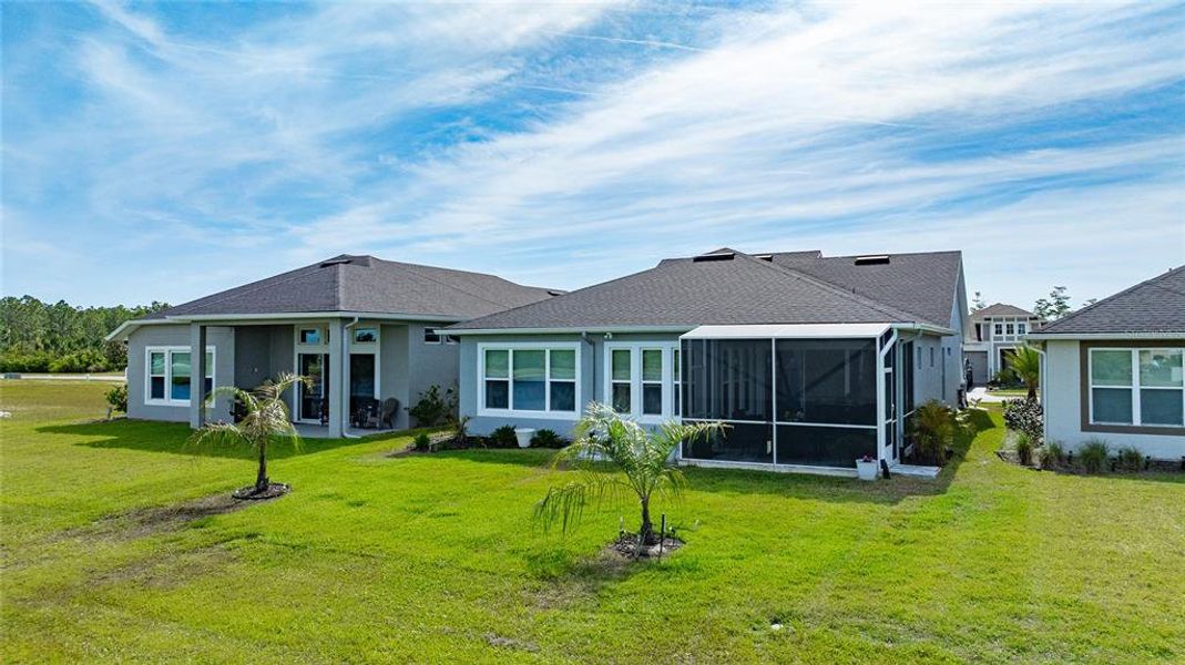 Exterior details and patio area of a home in , Daytona Beach (Image 21).