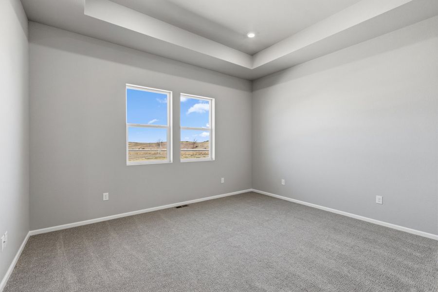 Spacious, unfurnished interior of a new home in The Estates Collection at Murphy Creek, Aurora (Image 15).