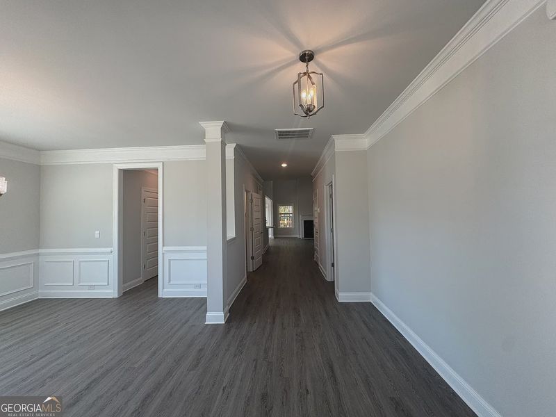 Spacious, unfurnished interior of a new home in Tuscany Hills, Douglasville (Image 13).
