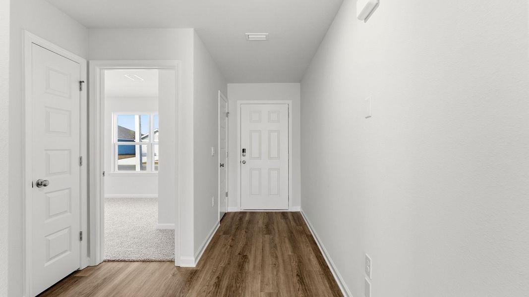 Spacious, unfurnished interior of a new home in Liberty, Panama City (Image 14).