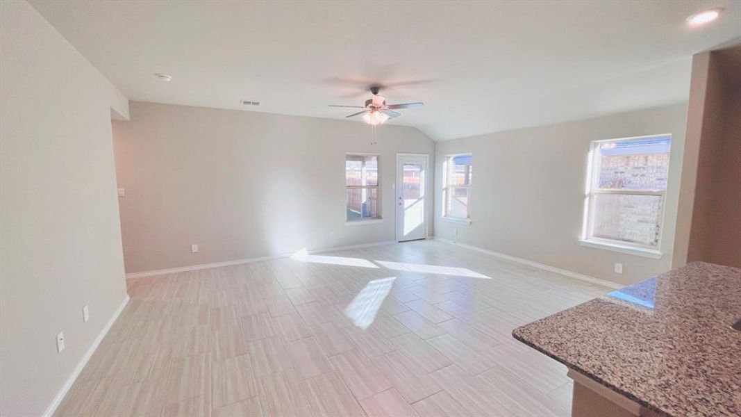 Spacious, unfurnished interior of a new home in Sunnycreek, Fort Worth (Image 12). Spacious, unfurnished interior of a new home in Sunnycreek, Fort Worth (Image 12).
