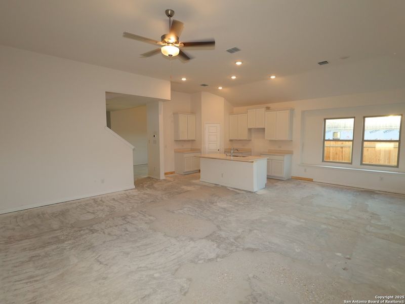 Image 38 of a home in Greenspoint Heights.