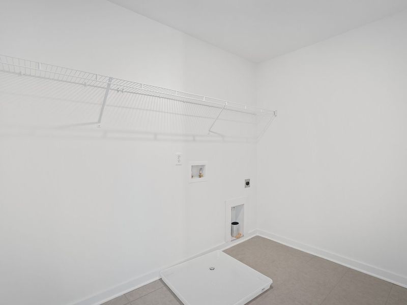 Spacious, unfurnished interior of a new home in Woods Crossing, Gallatin (Image 39).