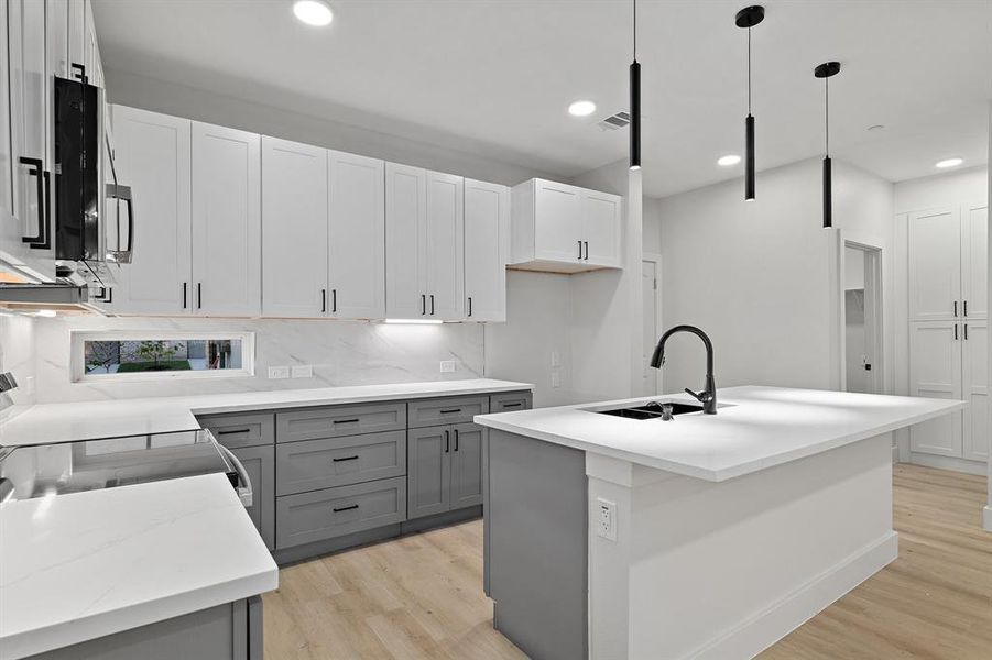 Furnished interior view inside a new home in , Rowlett (Image 15).