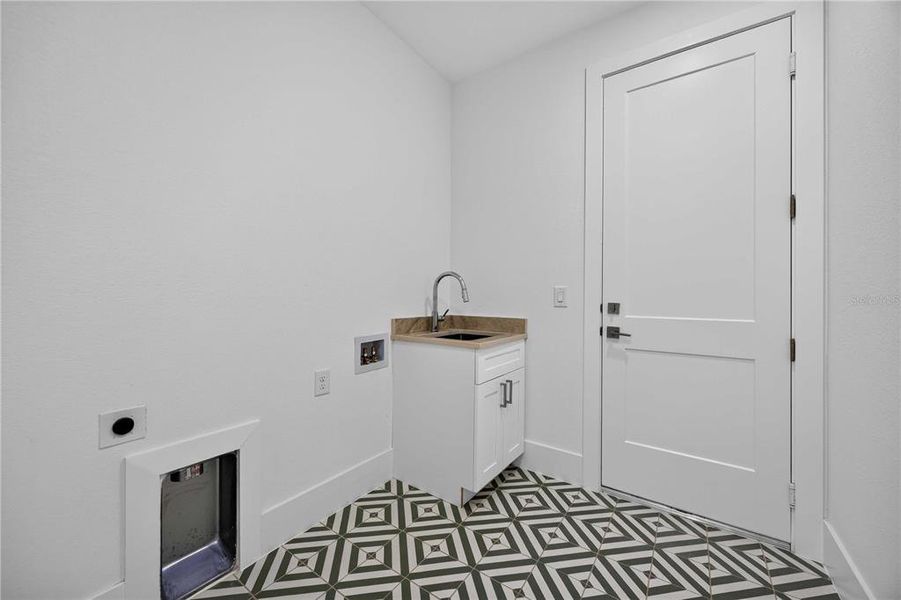 Furnished interior view inside a new home in , Port Charlotte (Image 17).