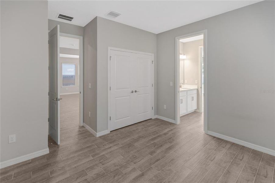 Spacious, unfurnished interior of a new home in , Riverview (Image 43). Spacious, unfurnished interior of a new home in , Riverview (Image 43).