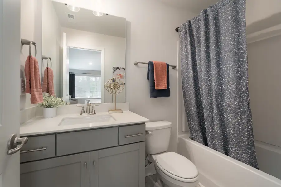 Representative furnished interior of a home built from the 3320 by Adams Homes in Falls of the Cape, Lillington (Image 35).