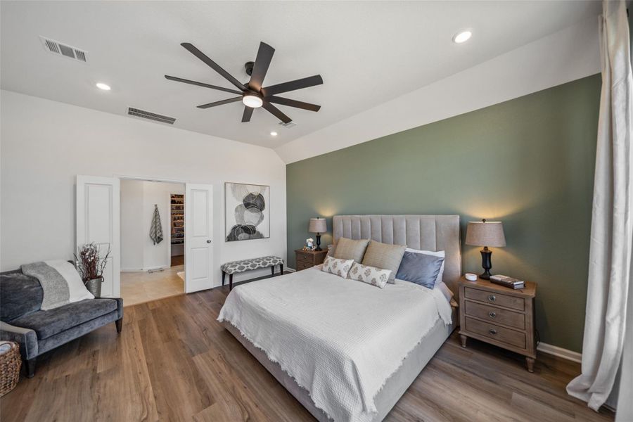 Furnished interior view inside a new home in Pomona, Manvel (Image 20).