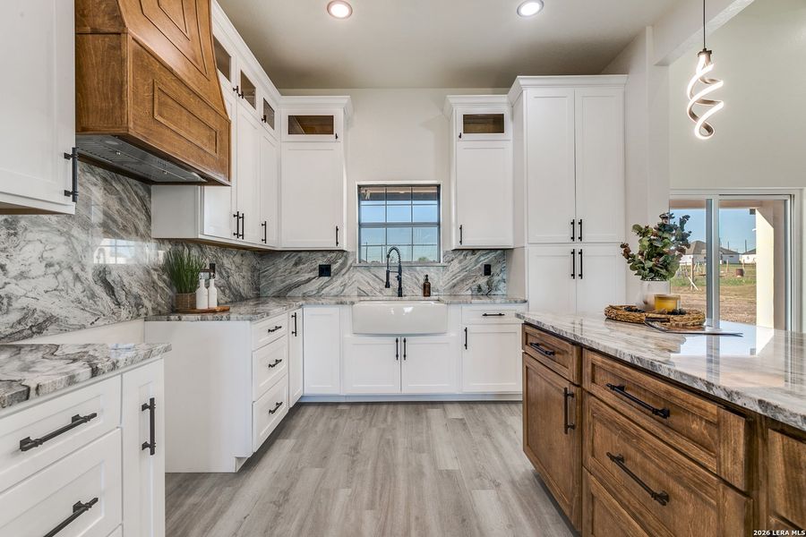 Furnished interior view inside a new home in , Atascosa (Image 8).