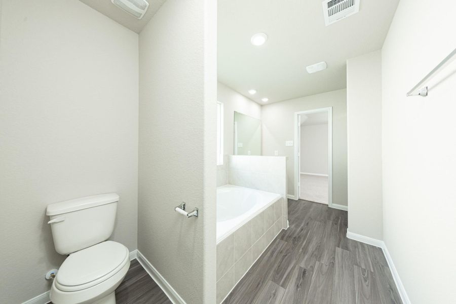 Image 16 of a home in Wayside Village. Image 16 of a home in Wayside Village.