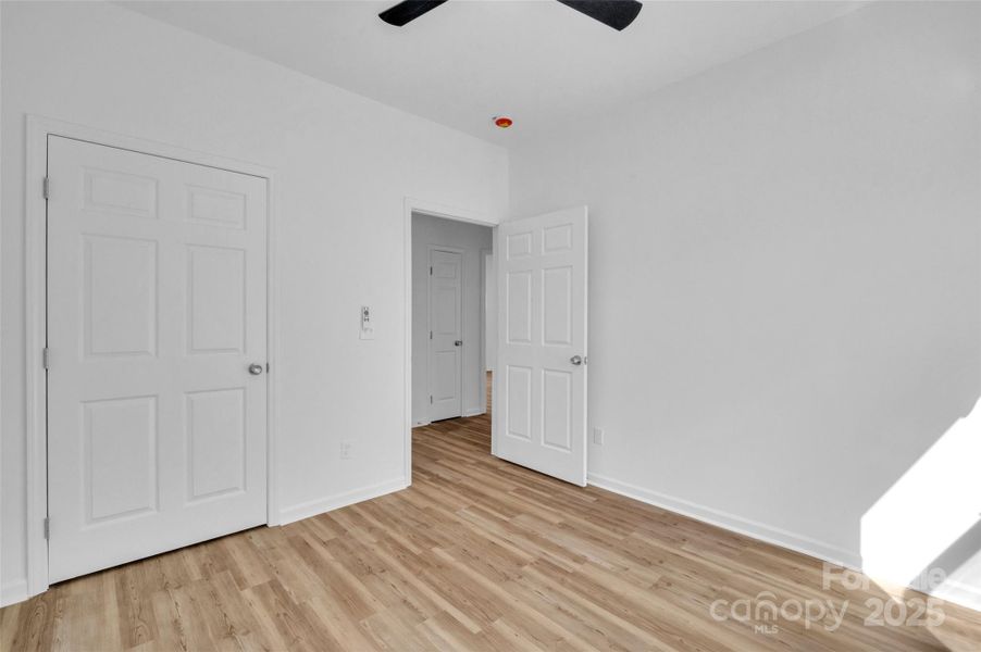 Spacious, unfurnished interior of a new home in , Chester (Image 9).