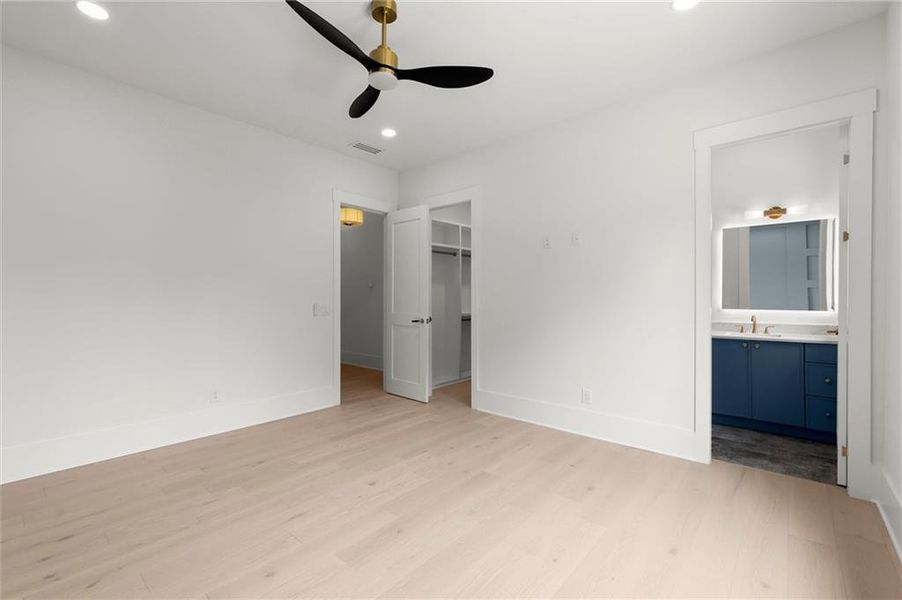 Spacious, unfurnished interior of a new home in , Alpharetta (Image 86).