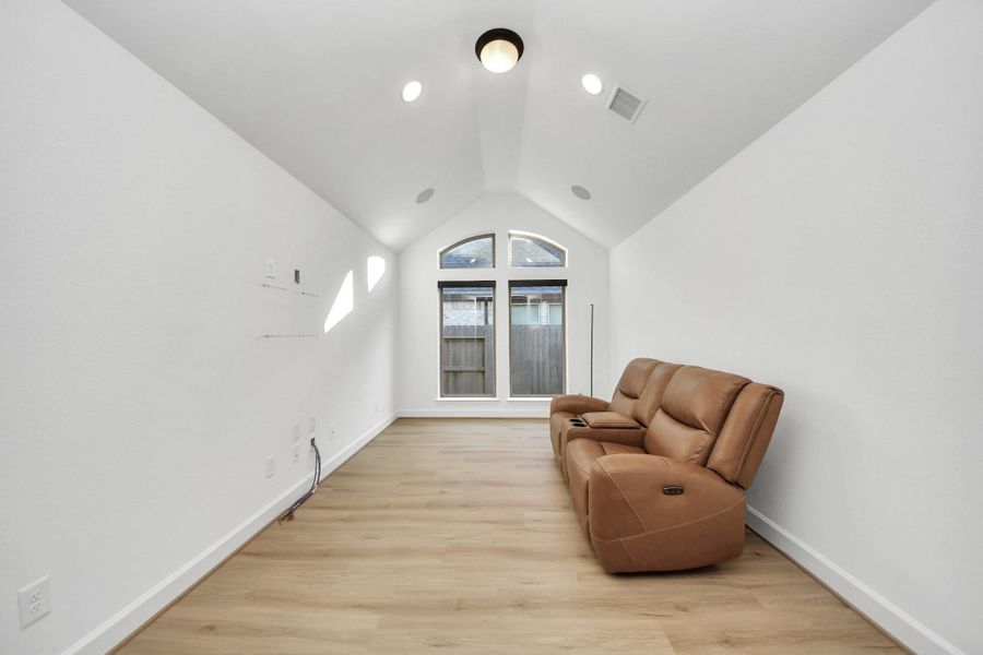 Theatre/Game room Theatre/Game room