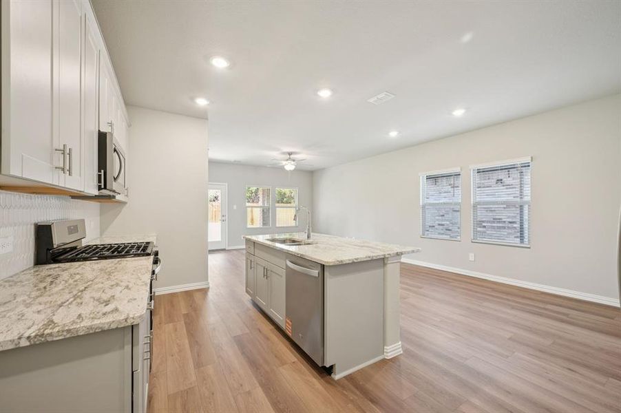 Photo is not of the actual home, but is an inspirational photo of builder’s model home and may depict options, furnishings, and/or decorator features that are not included.