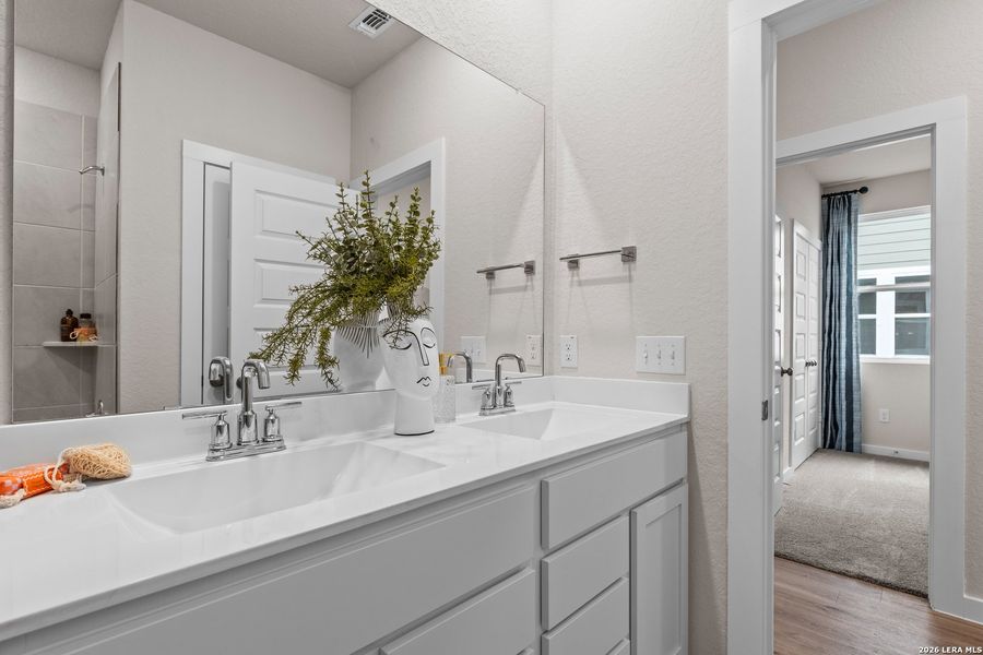 Furnished interior view inside a new home in Park Place, New Braunfels (Image 21).