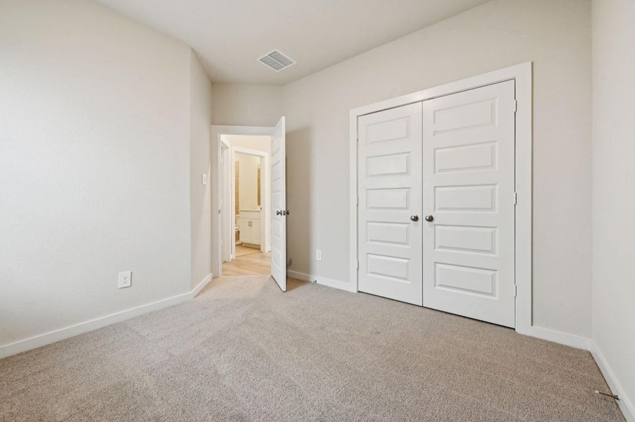 Spacious, unfurnished interior of a new home in Landing Meadows - Traditional Series, New Caney (Image 22).