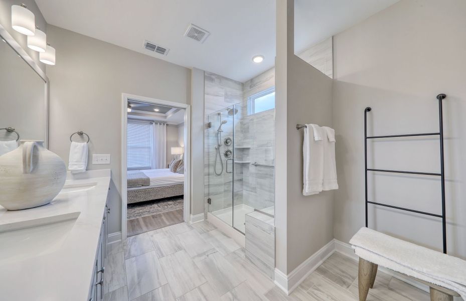 Furnished interior view inside a new home in Del Webb North Myrtle Beach, North Myrtle Beach (Image 26).