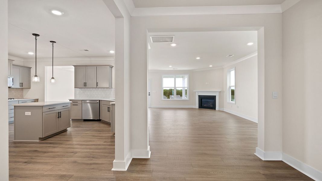 Spacious, unfurnished interior of a new home in Adams Glen, Greenville (Image 15).