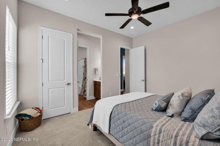 Furnished interior view inside a new home in Seven Pines, Jacksonville (Image 8). Furnished interior view inside a new home in Seven Pines, Jacksonville (Image 8).