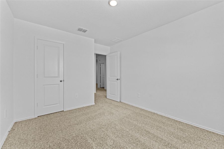 Spacious, unfurnished interior of a new home in Palomino, Manor (Image 37).