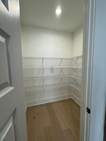 Spacious, unfurnished interior of a new home in Central Park, Charleston (Image 24).