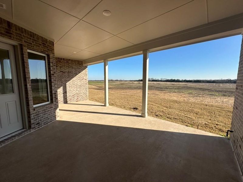 Exterior details and patio area of a home in Fannin Ranch, Leonard (Image 12).