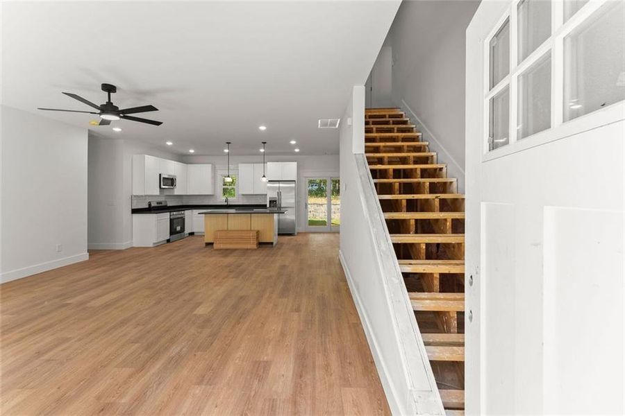 Spacious, unfurnished interior of a new home in , Gainesville (Image 39). Spacious, unfurnished interior of a new home in , Gainesville (Image 39).