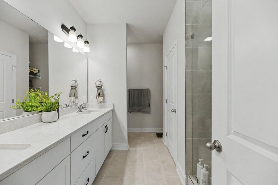 Furnished interior view inside a new home in , Manning (Image 14).