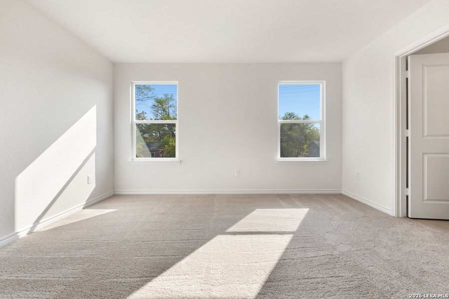 Spacious, unfurnished interior of a new home in Spanish Trails Villas, San Antonio (Image 28).