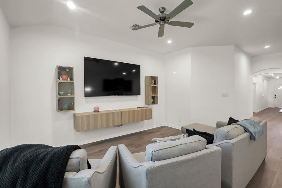 Furnished interior view inside a new home in Lexington Heights, Willis (Image 9).