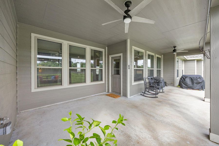 Plenty of room for lounging and dining!