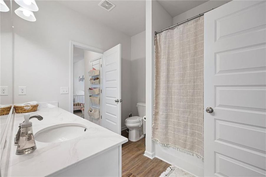 Furnished interior view inside a new home in , Dallas (Image 13).