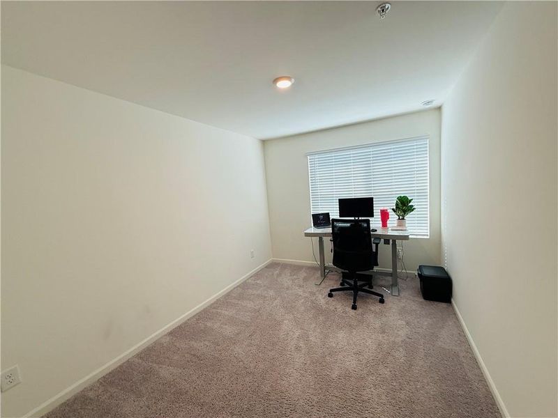 Image 15 of a home in .