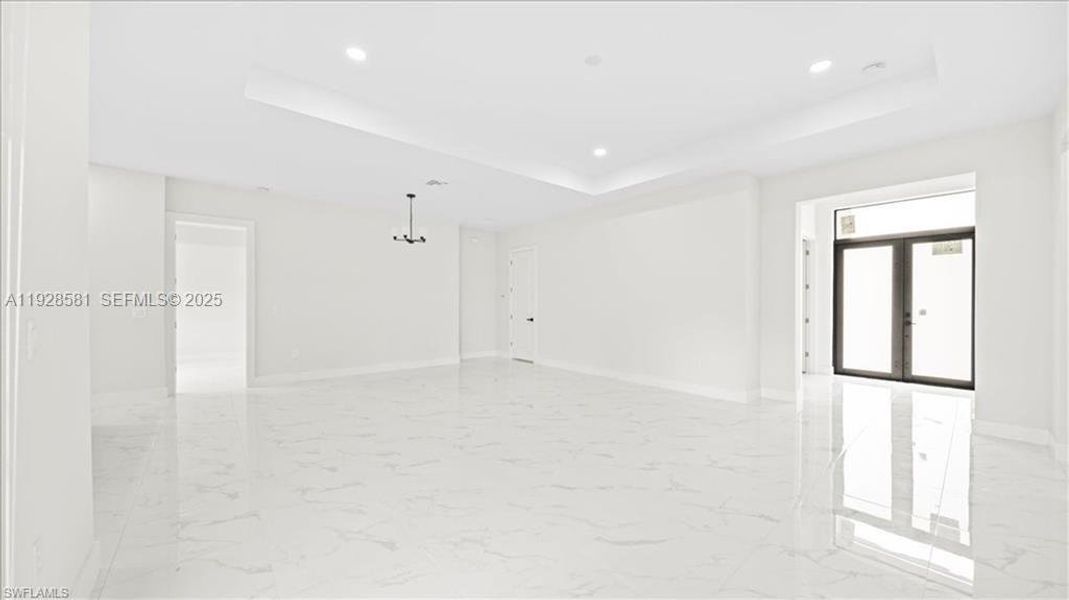 Spacious, unfurnished interior of a new home in , Lehigh Acres (Image 27).