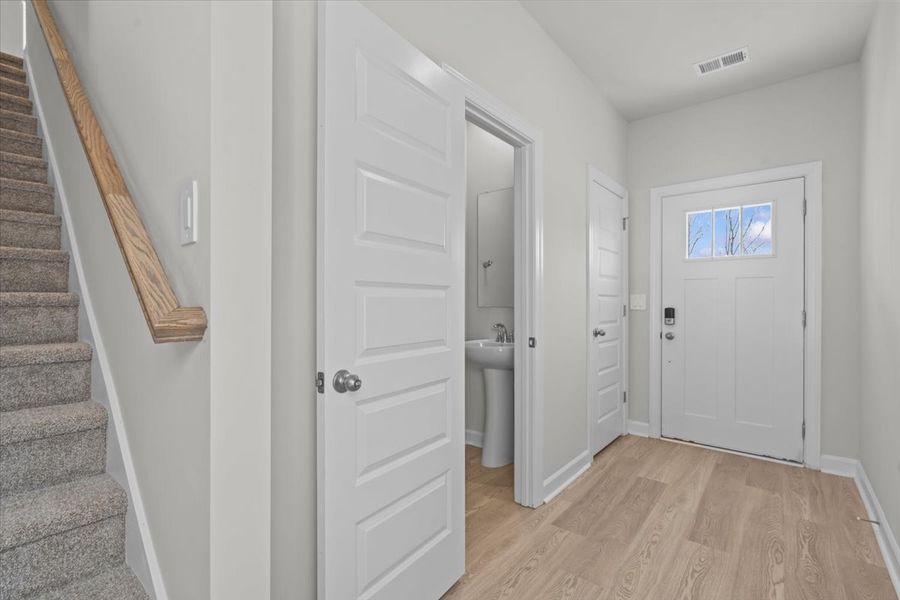 Spacious, unfurnished interior of a new home in Cedar Shoals – Heritage Collection, Piedmont (Image 11).