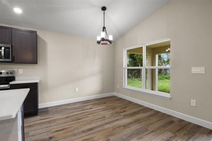 Spacious, unfurnished interior of a new home in , Eagle Lake (Image 28).