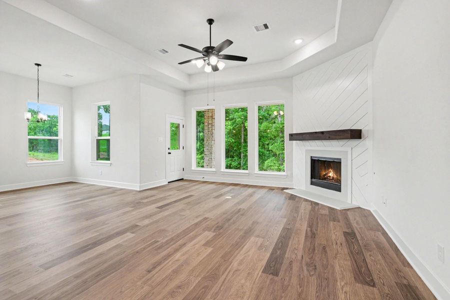 Spacious, unfurnished interior of a new home in Rose Hill Estates, Willis (Image 15).