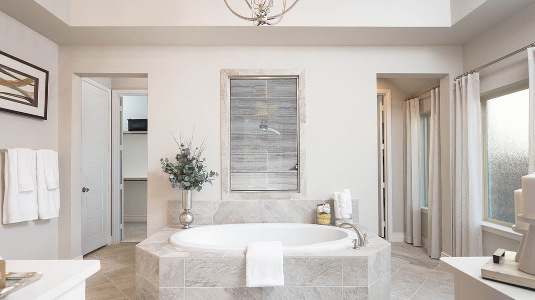 Furnished interior view inside a new home in Sweetgrass, Haslet (Image 17).
