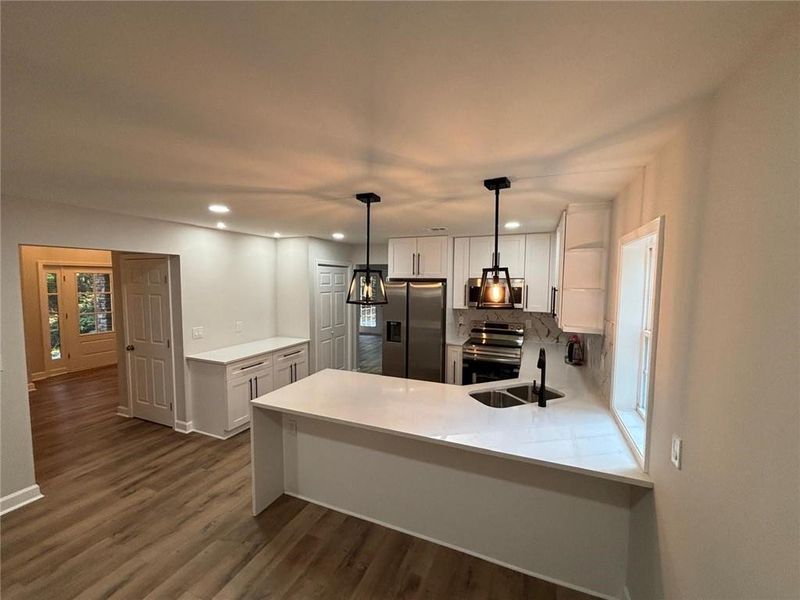 Furnished interior view inside a new home in , Grayson (Image 8).