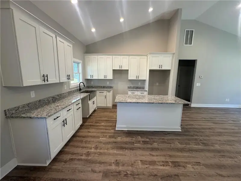 Furnished interior view inside a new home in , Hartwell (Image 4).