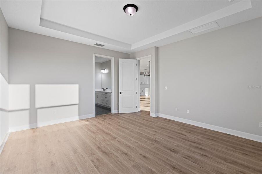 Spacious, unfurnished interior of a new home in Cresswind at Lake Harris, Tavares (Image 21). Spacious, unfurnished interior of a new home in Cresswind at Lake Harris, Tavares (Image 21).
