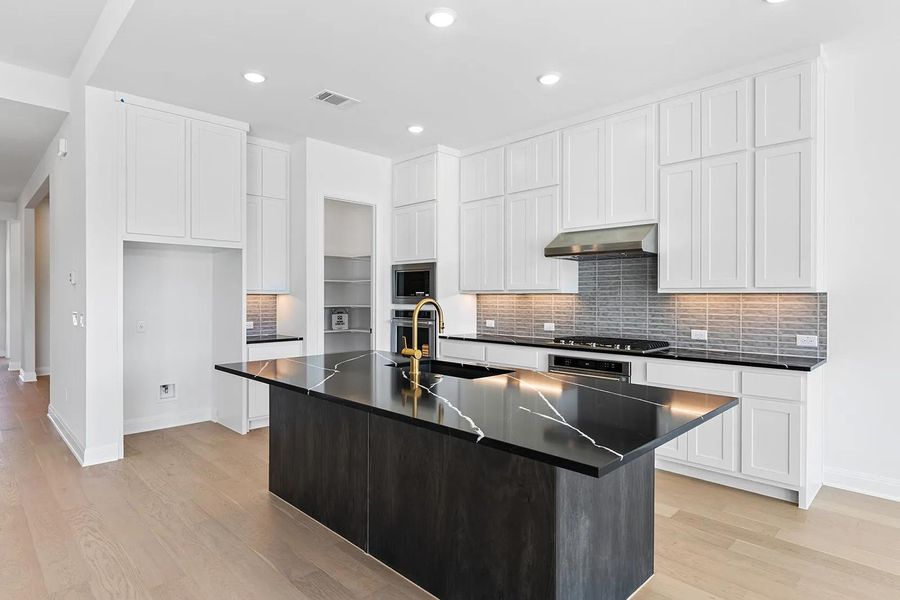 Deerfield II E Kitchen