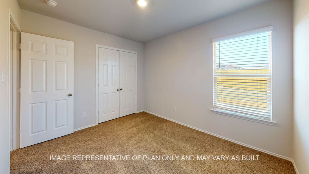 Spacious, unfurnished interior of a new home in Turnbo Ranch Traditions, Killeen (Image 13).