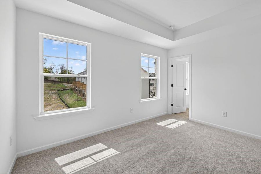 Spacious, unfurnished interior of a new home in Rosewood Farm, Lawrenceville (Image 33).