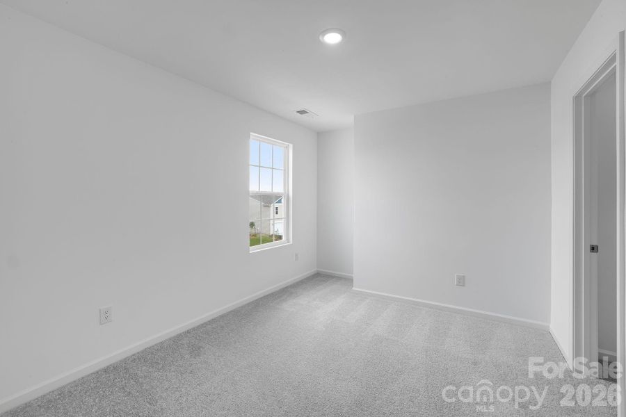 Spacious, unfurnished interior of a new home in Cleveland Hill, Shelby (Image 18).