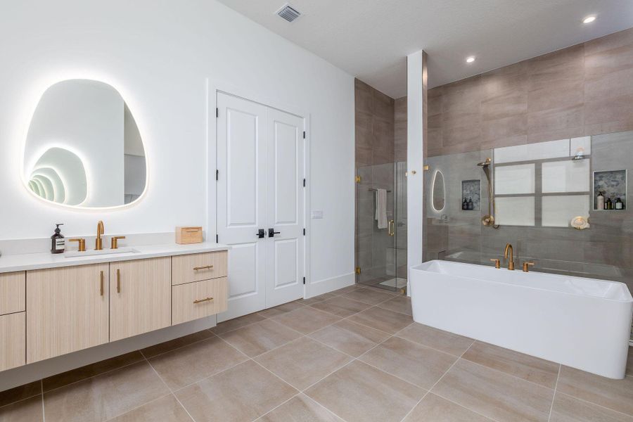 Furnished interior view inside a new home in , Port St. Lucie (Image 55).