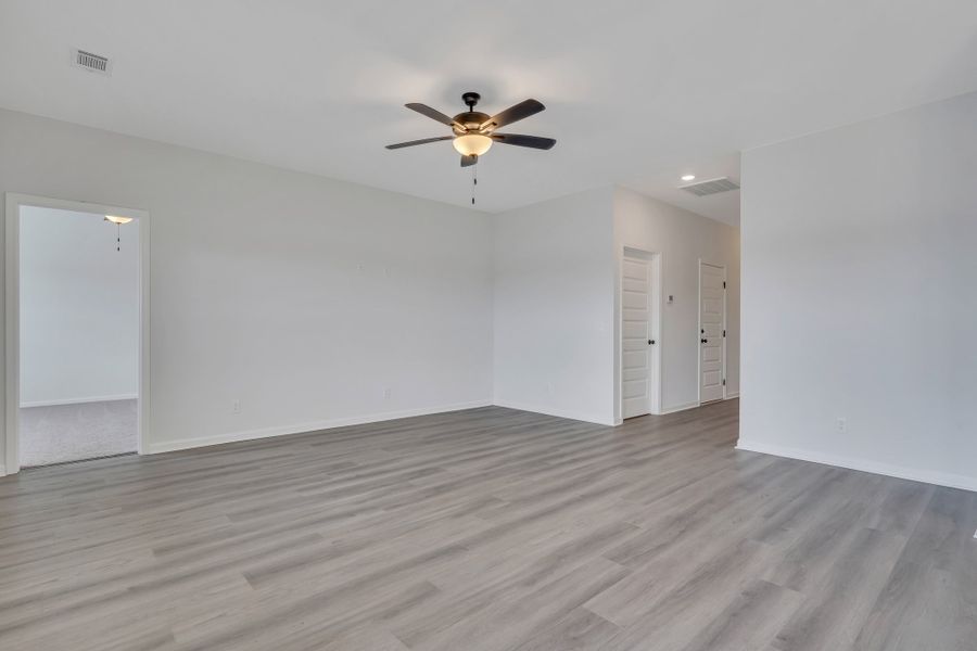 Representative unfurnished interior of a home built from the The Norman by RTS Homes in The Pointe at Villages on Marne, Hinesville (Image 41).